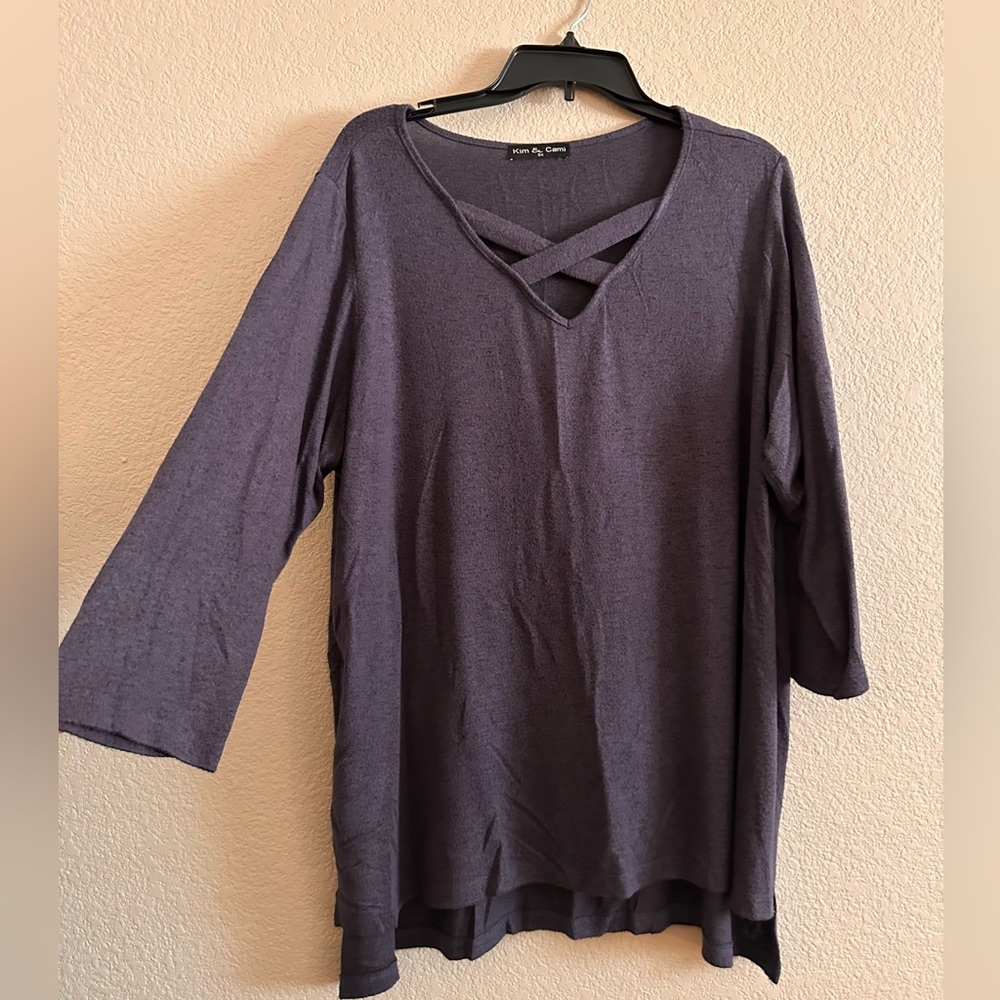 Women's blouse size 2X.